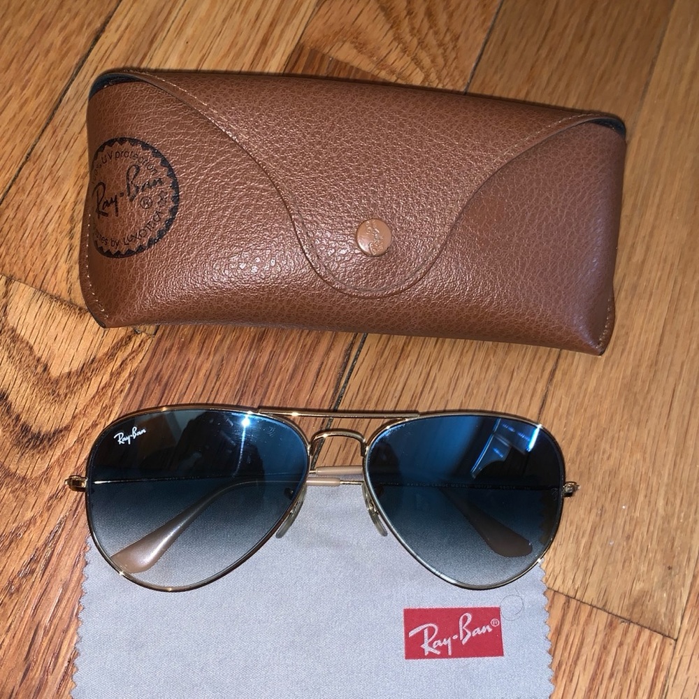 Ray-Ban Aviator Sunglasses